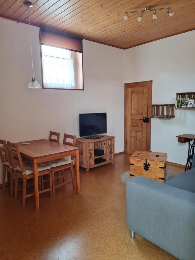 Fewo Pfalzwohnung Ellerstadt Екстериор снимка